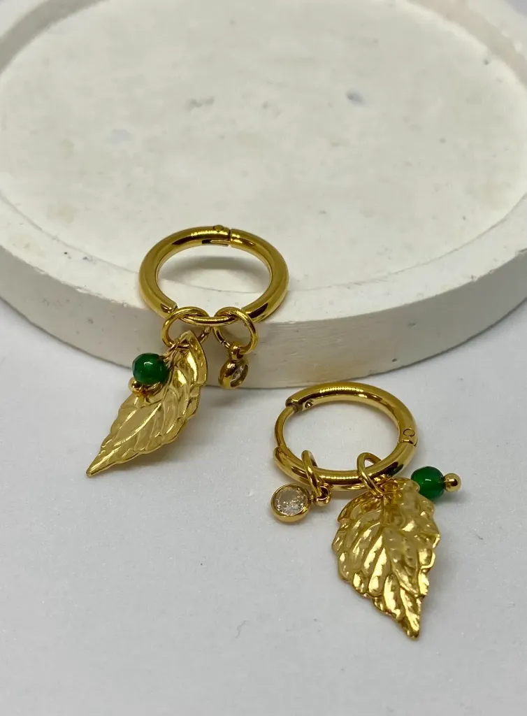 [A1048] ARETES CANELA HOJA