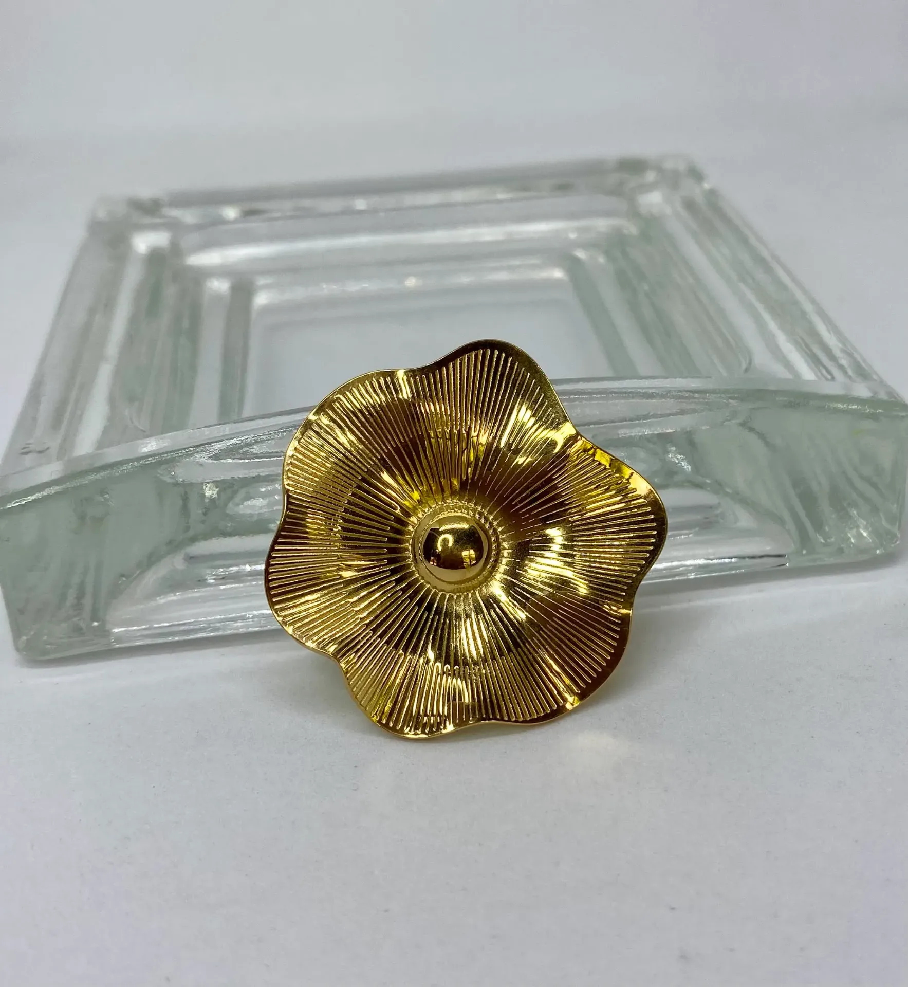 [PR101] PRENDEDOR FLOR (dorado)